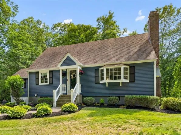 41 Rocky Ln, Medfield, MA 02052