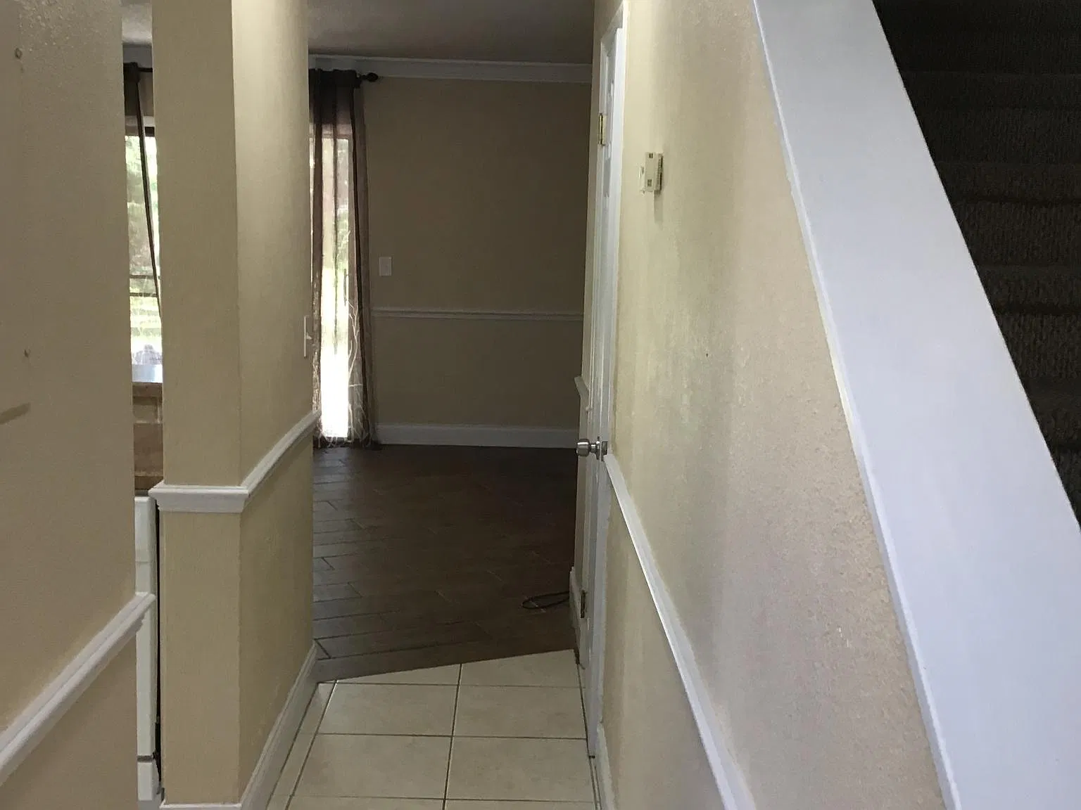 2 bed, 1.5 bath, 1040 sqft, $1,450 — Photo 2