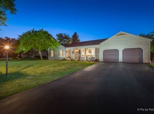 1210 Brandywine Cir, Algonquin, IL 60102