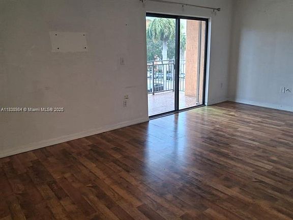 2nd image of 9340 Fontainebleau Blvd #W314