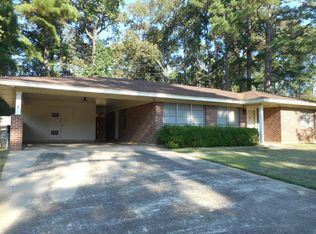 717 9th St NW, Springhill, LA 71075