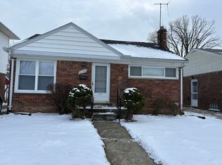 16784 Toepfer Dr, Eastpointe, MI 48021