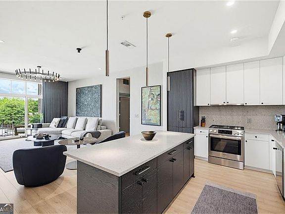 3rd image of 675 Drewry St #507
