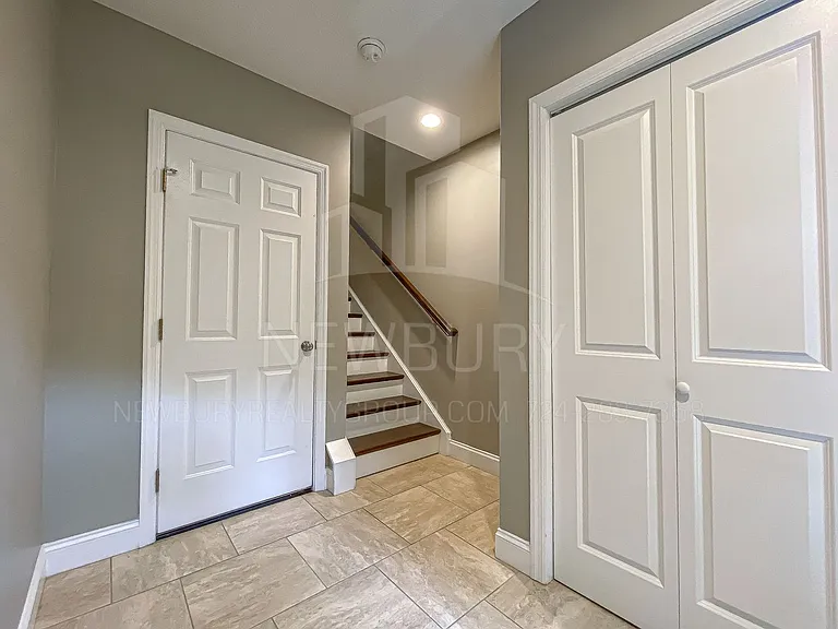 113-155 Banksville Pl — Photo 3