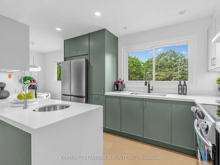 193 McNicoll Ave — Photo 15