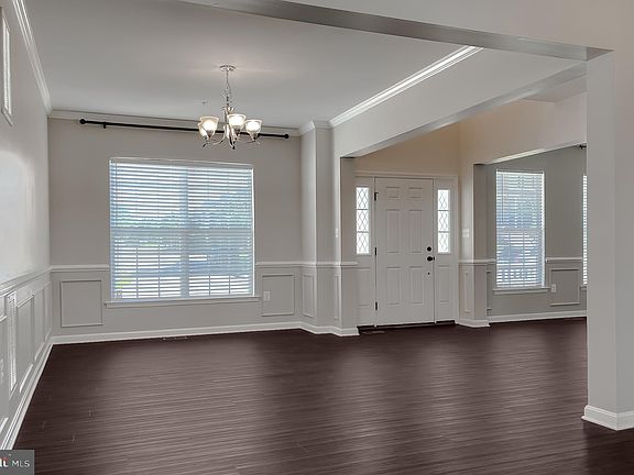 5th image of 23246 Lindsay Dr