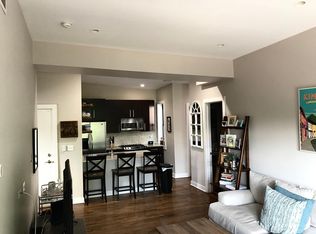 3401 N Greenview Ave APT 3S, Chicago, IL 60657