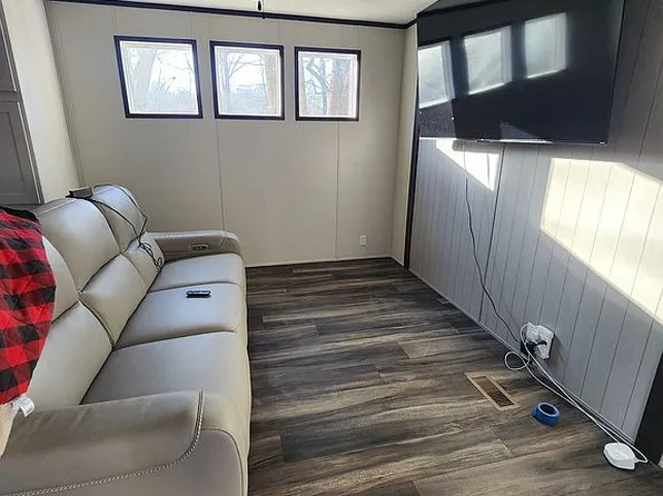 145 Lake Shore Dr, Potts Camp, MS 38659