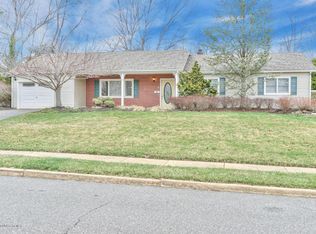 8 Dover St, Jackson, NJ 08527