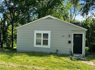 10030 E 22nd St, Independence, MO 64056