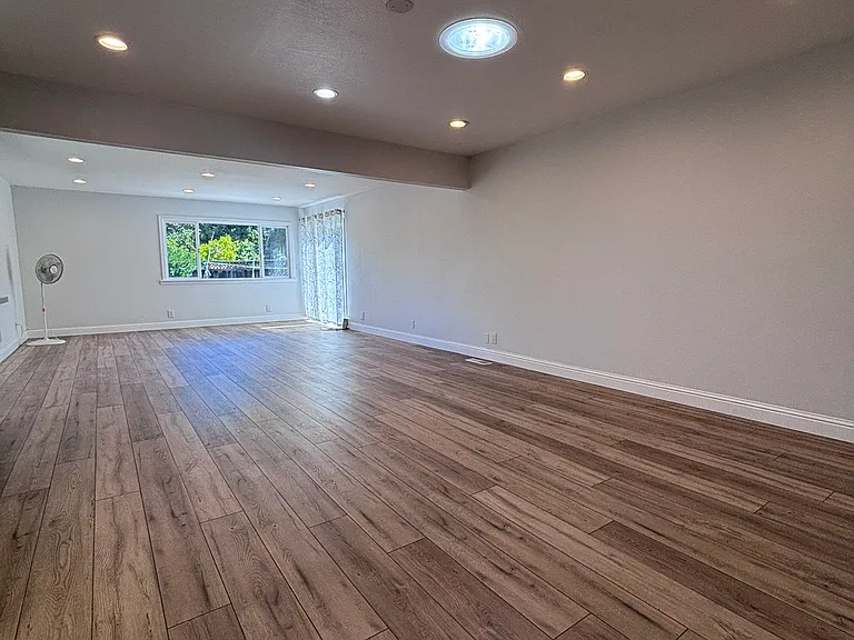 1337 Bedford St — Photo 13