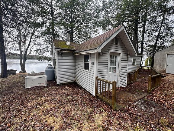 5th image of 208 Camp Road