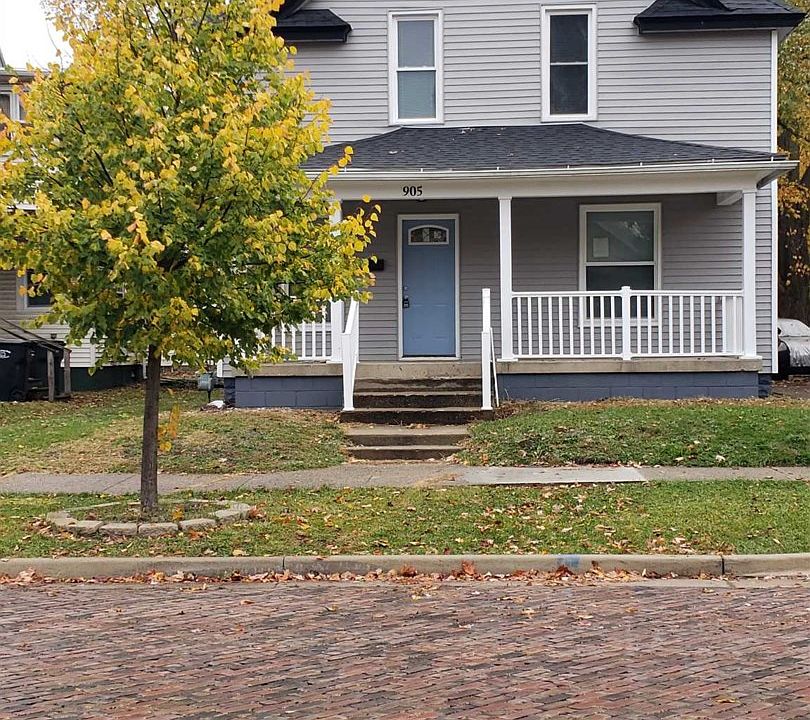 1st image of 905 E Washington St