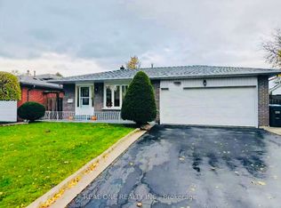 642 Eaglemount Cres, Mississauga, ON L5C1N9