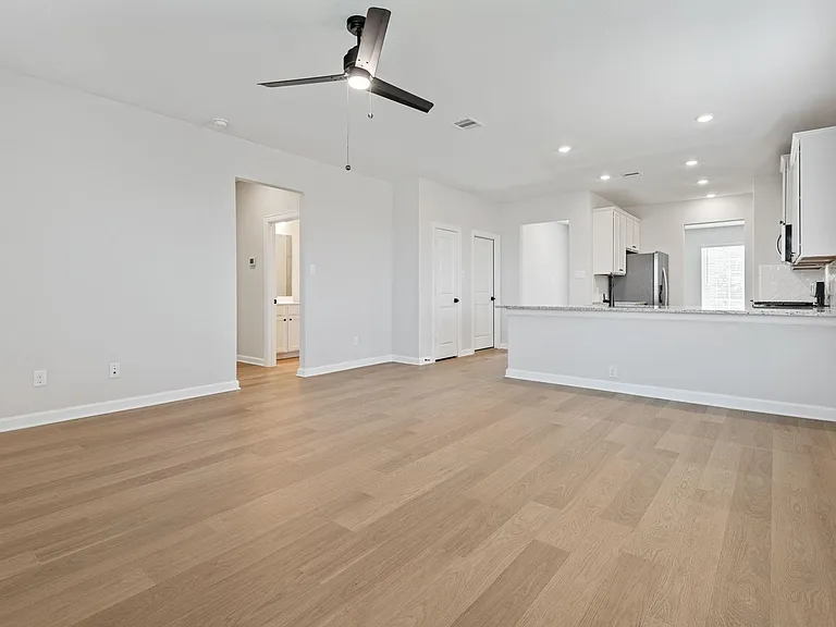 1119 Campside Dr — Photo 12