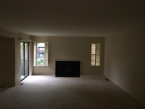 2nd image of 29199 Wellington Ct APT 55