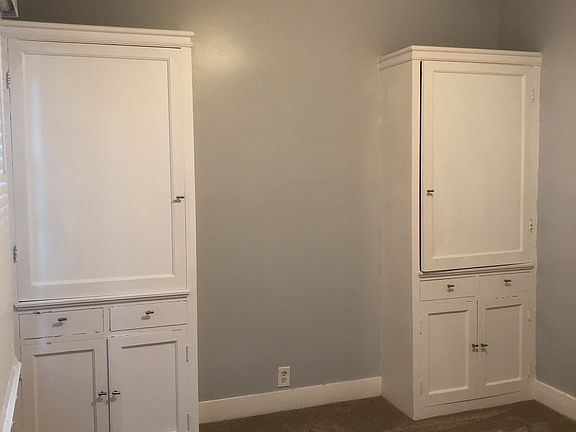 3rd image of 2615 Wauwatosa Ave