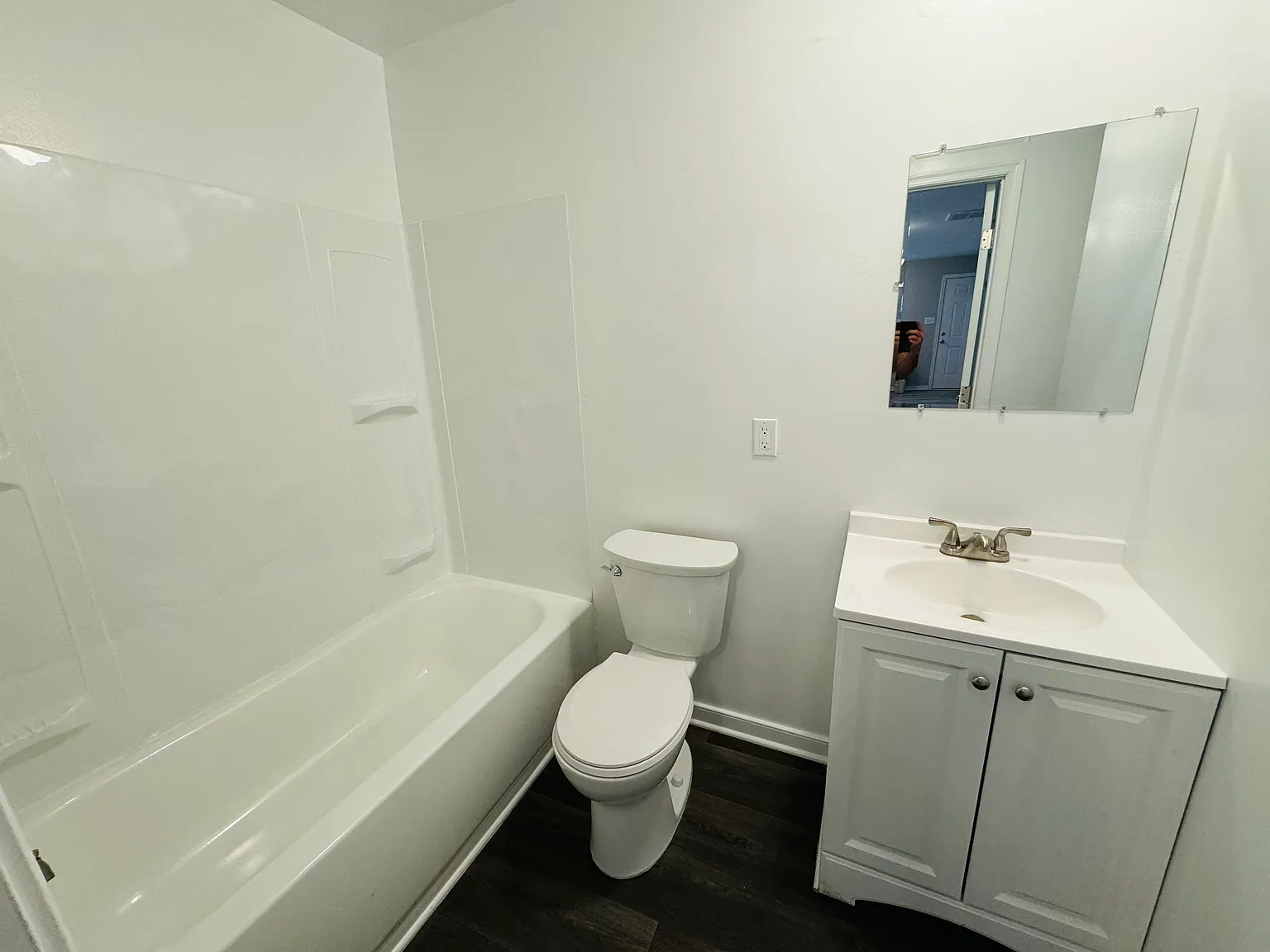 4 bed, 1200 sqft, $2,175 — Photo 2