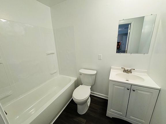 5th image of 516 Walnut St