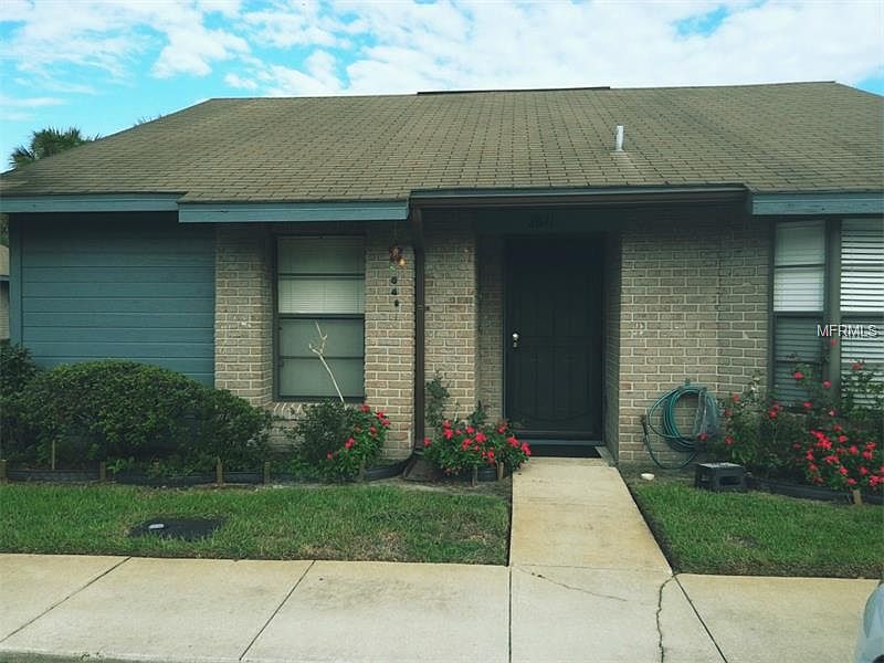 1st image of 2841 King Oak Cir
