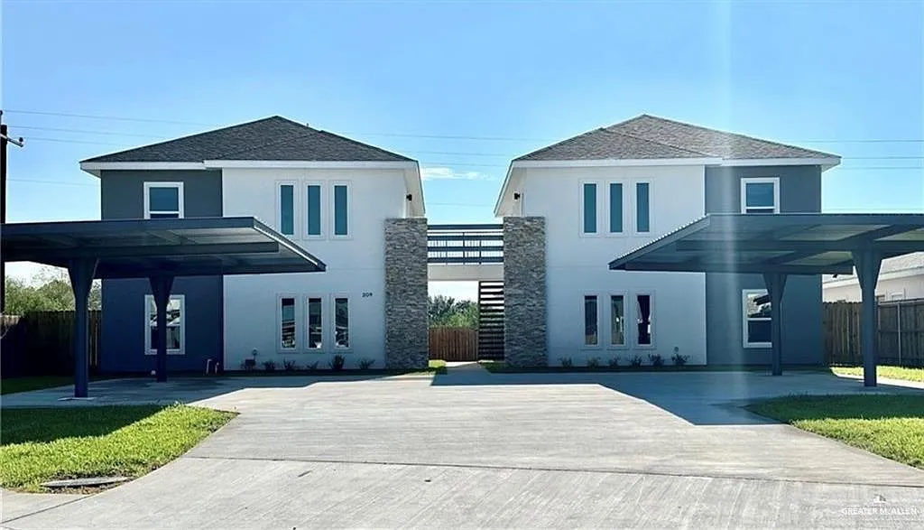 2 bed, 2.0 bath, 4212 sqft, $1,150 — Photo 1