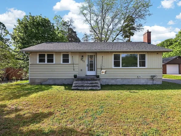 211 McCrea Dr, Clearview, ON L0M 1S0