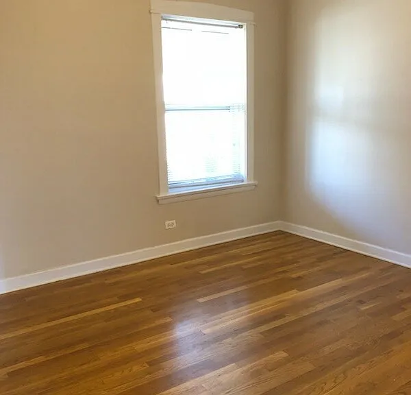 7462 N Greenview Ave #1 — Photo 6