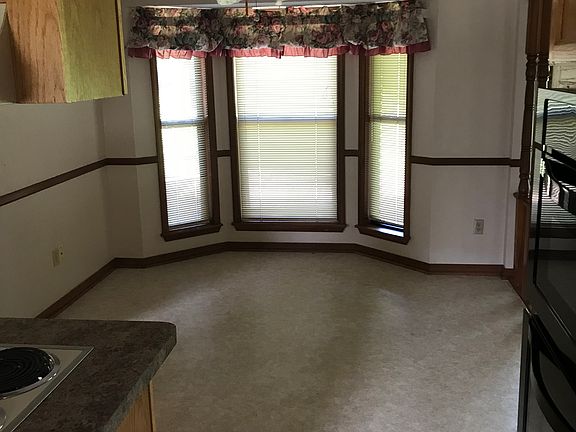 4th image of 119 Fleetwood Dr