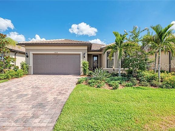 2nd image of 13838 Miranese St