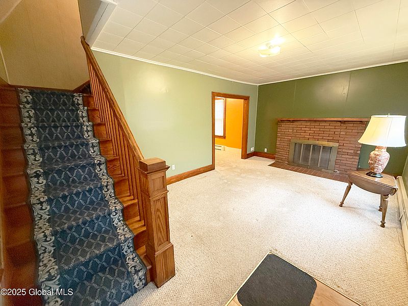 3rd image of 44 109th Street