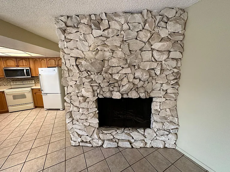 1939 Arvis Cir W — Photo 12