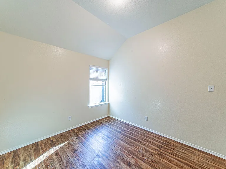 8036 Branch Hollow Trl — Photo 14