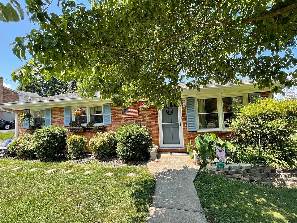 1st image of 1436 Freeborn Cir SE