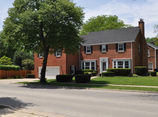 240 S Poplar Ave, Elmhurst, IL