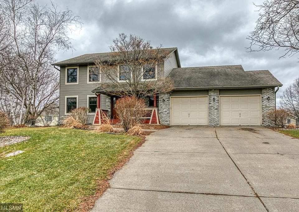1st image of 302 Jesse James Ln