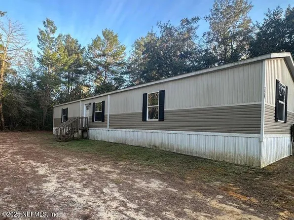 326 GLORIA Avenue, Interlachen, FL 32148