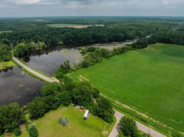 1102 Dakota Avenue, Friendship, WI 53934