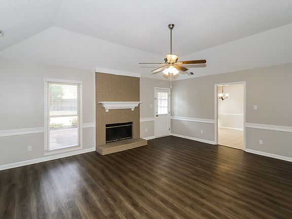4th image of 605 Sanga Cir E