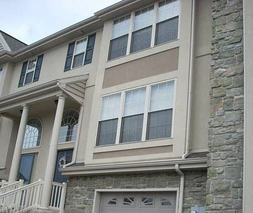2nd image of 632 Lausch Ln