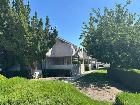 16137 Apple Valley Rd, Apple Valley, CA 92307