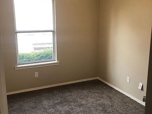 4th image of 2410 Haviland Dr