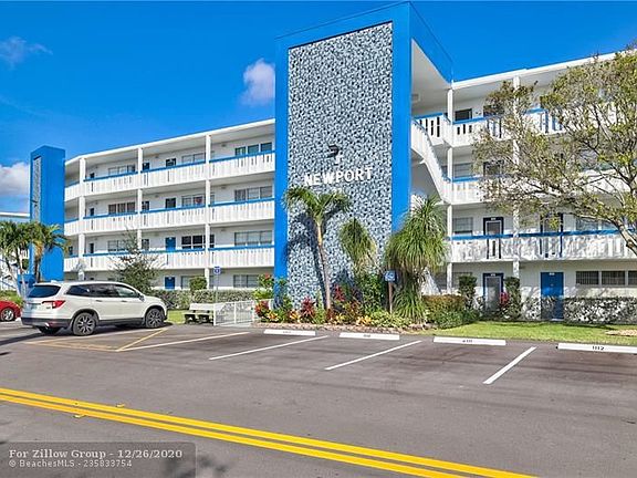 2nd image of 2102 Newport Dr #2102-U