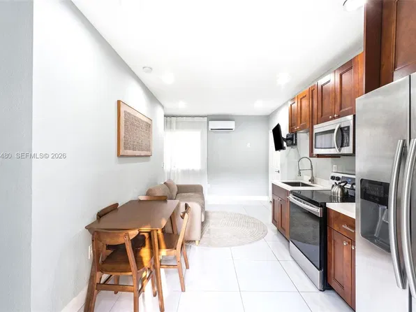 3134 Carter St #2, Miami, FL 33133