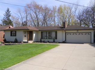 2221 W Pleasant Valley Rd, Parma, OH 44134