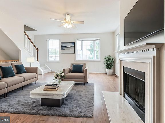 2nd image of 316 Andrew Cir