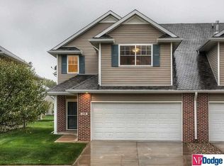 1718 N 175th Plz, Omaha, NE 68118