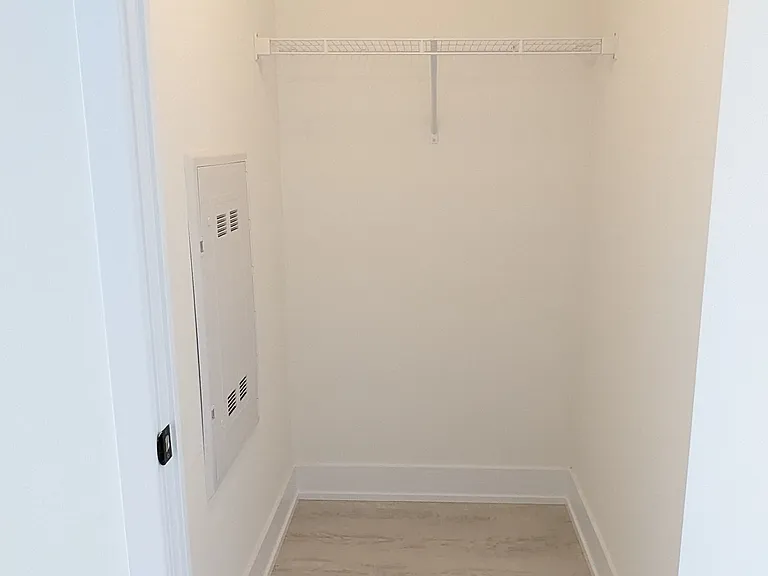 2450 Old Bronte Rd #437 — Photo 5