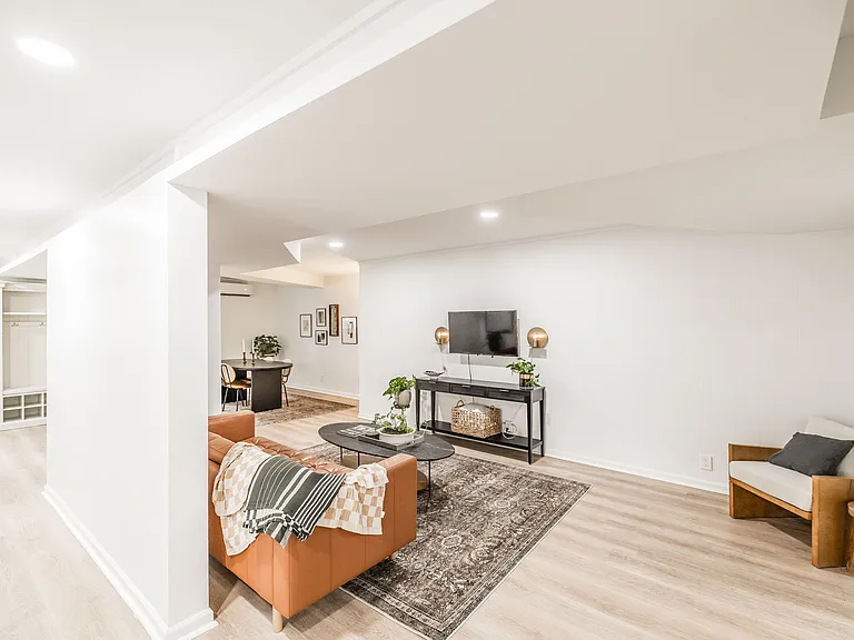 2418 McGinnis Dr #2 — Photo 10