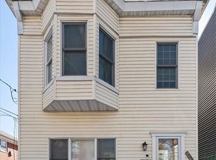 242 E 236th St, Bronx, NY 10470