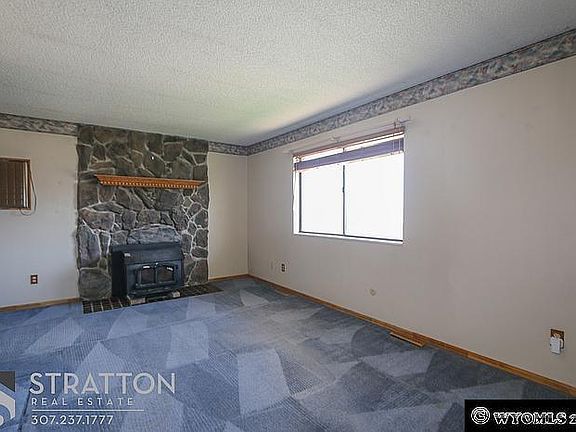3rd image of 3056 Herrington Dr